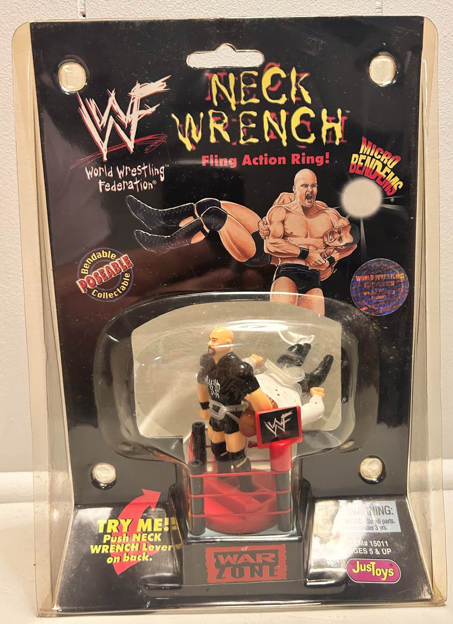 1999 WWF Just Toys Micro Bend-Ems Neck Wrench Fling Action Ring Stone Cold Steve Austin & Gangrel
