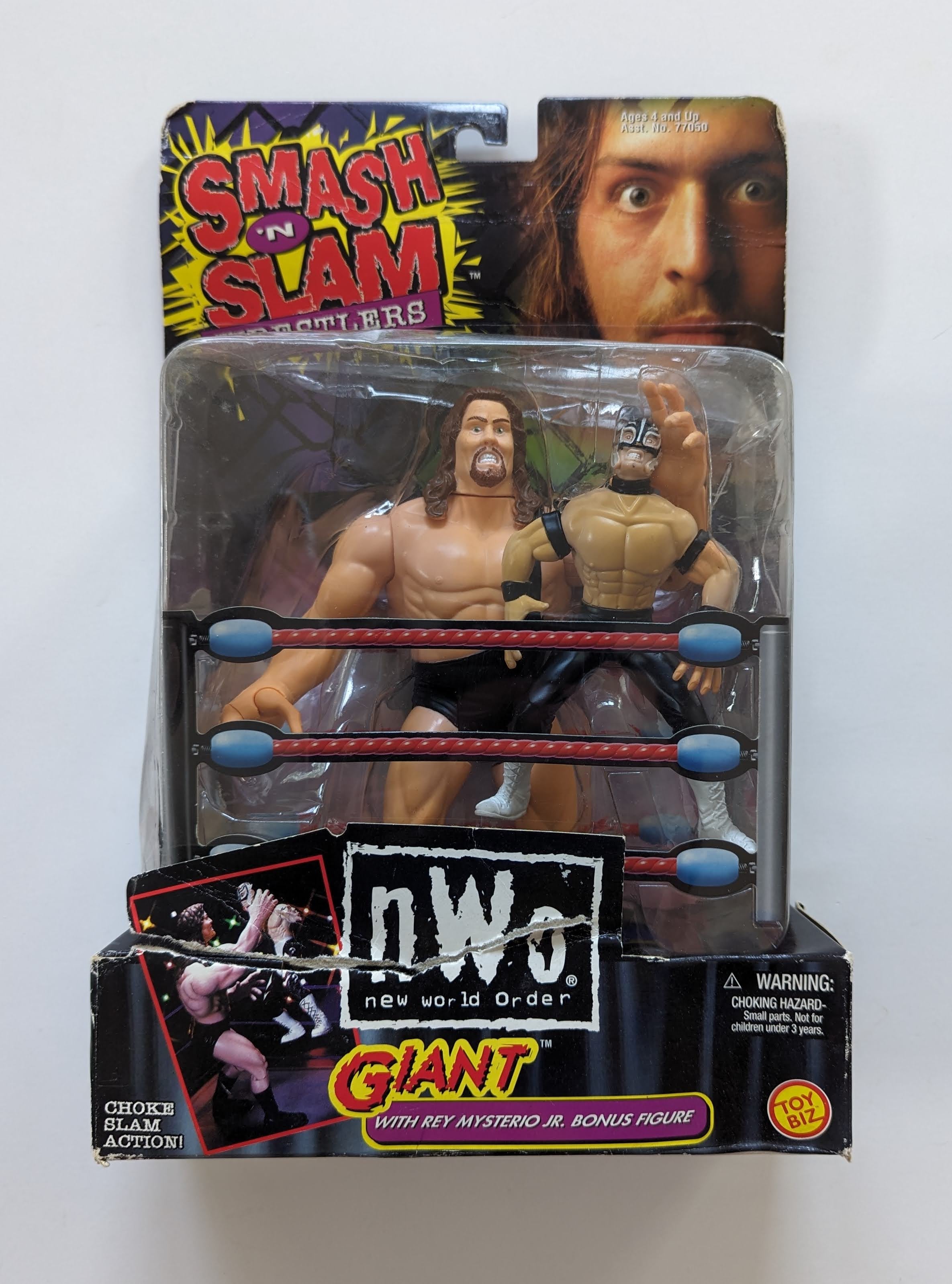 1999 WCW Toy Biz Smash 'N' Slam Giant [With Rey Mysterio