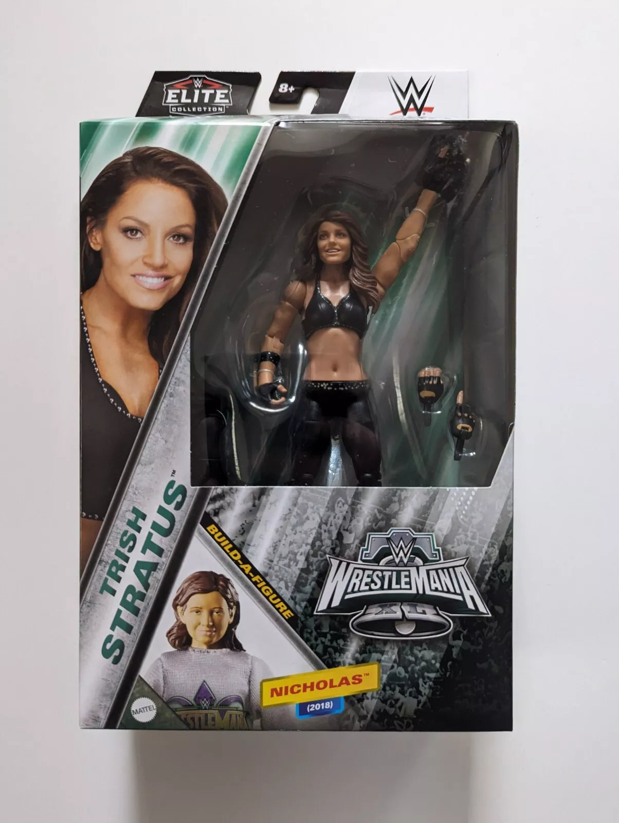 Mattel WWE Elite Collection - Iyo Sky, action figure da collezione alta 15+ cm con 25 punti d'articolazione, design realistico e mani intercambiabili, giocattolo per bambini, 8+ anni, HTX23 Mattel WWE Elite Collection - Iyo Sky, action figure da collezione alta 15+ cm con 25 punti d'articolazione, design realistico e mani intercambiabili, giocattolo per bambini, 8+ anni, HTX23