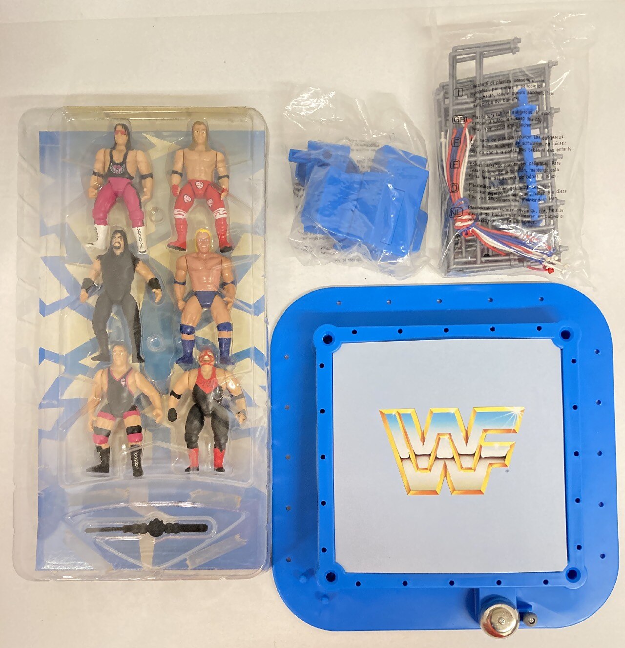 1997 WWF Jakks Pacific Mini Slammin' Action WrestleMania Action Ring & Figures