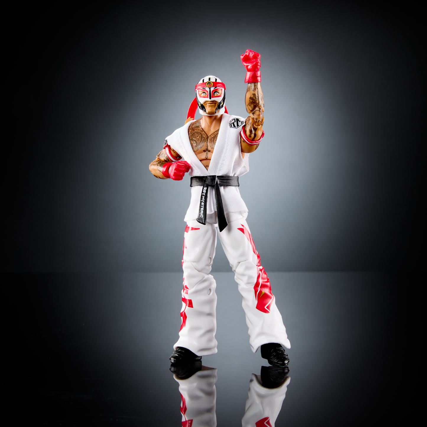 2026 WWE x Street Fighter Elite Collection Series 1 Rey Mysterio as Ryu [Exclusive]