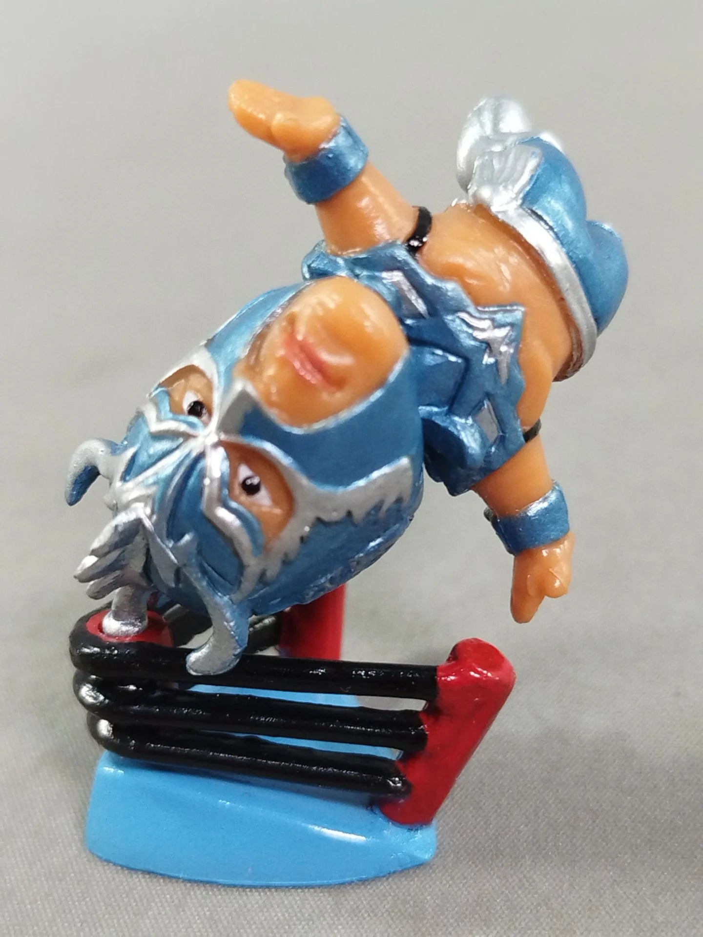 2006 CharaPro Mini Big Heads/Pro-Kaku Heroes Series 6 Ultimo Dragon [With Blue Gear]