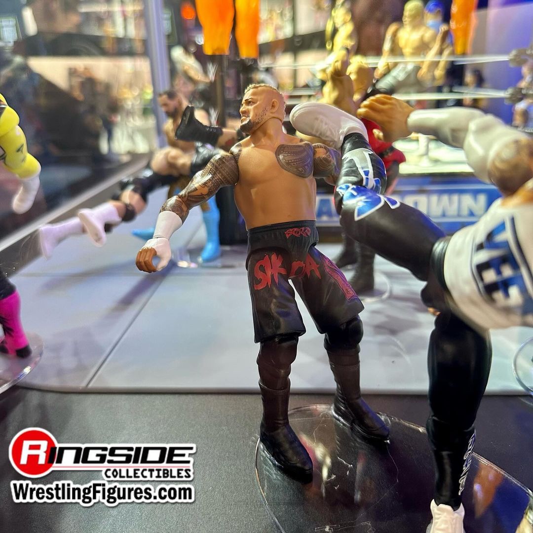 Mattel WWE Main Event Jey Uso – Action Figure 15cm Con 10 Punti Articolazione E Volto TrueFX, Collezionabile Per Bambini 6+ Anni