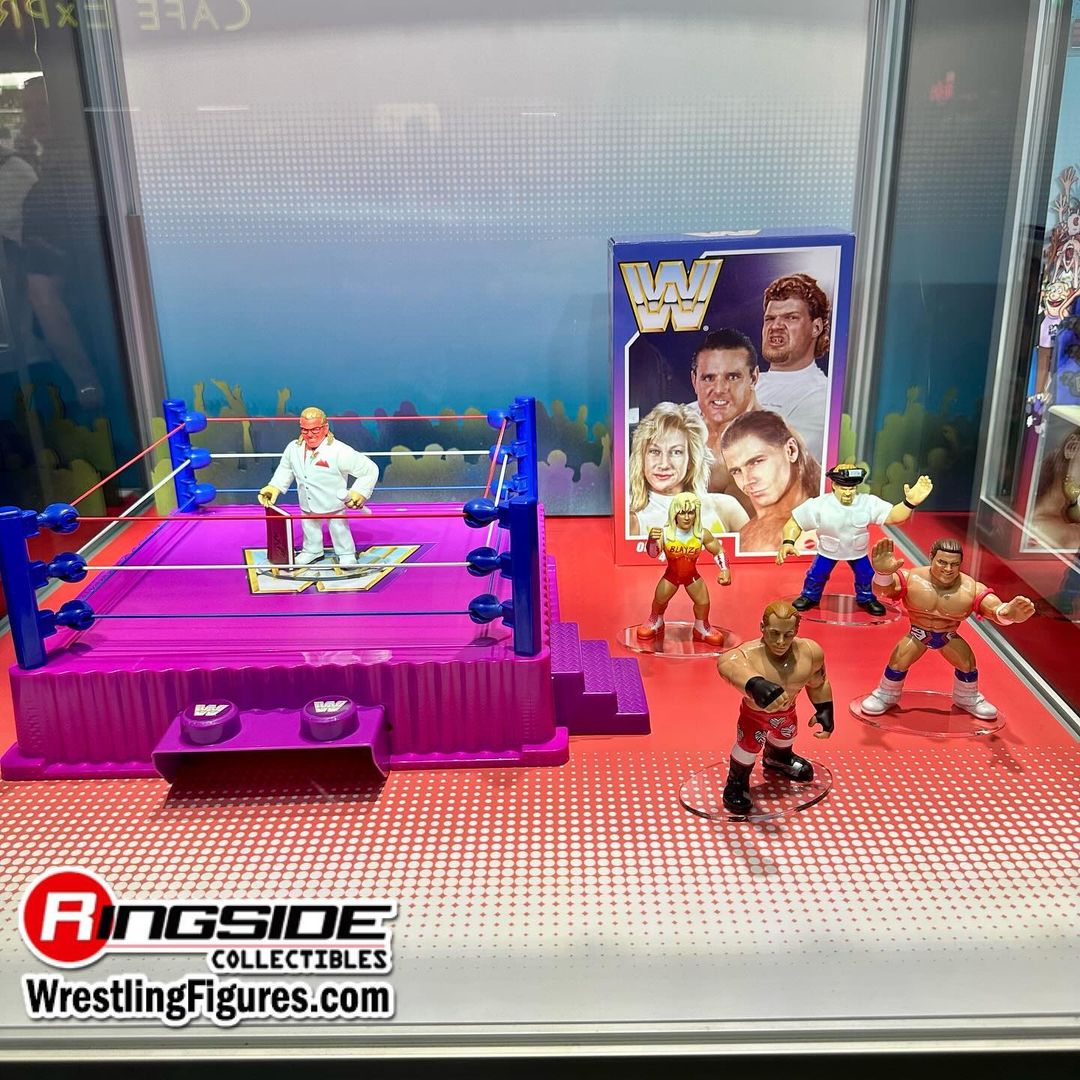 2024 WWE Mattel Creations Exclusive Retro Series 16 British Bulldog