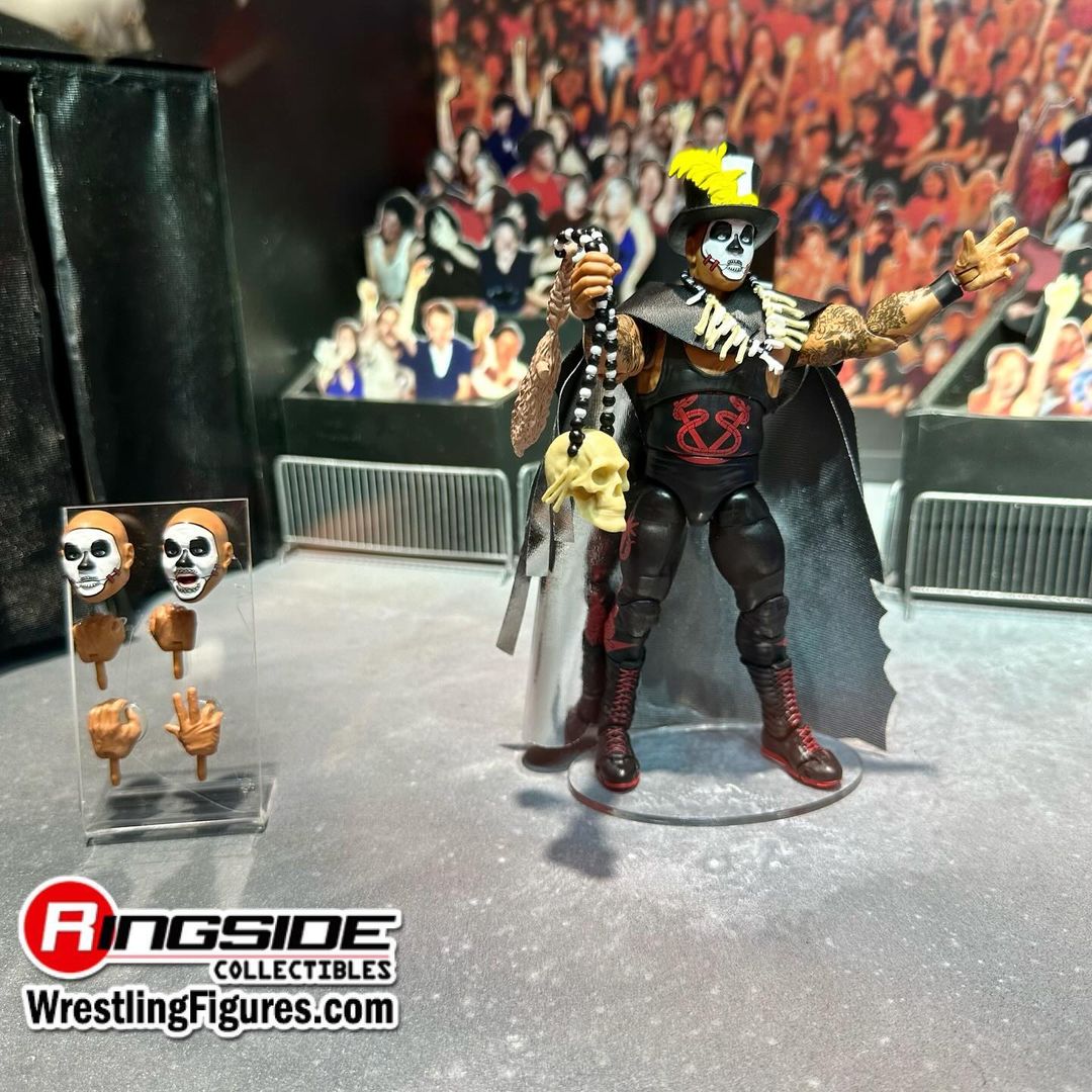 WWE Ultimate Warrior & Papa Shango フィギュア Amazon.com: Mattel