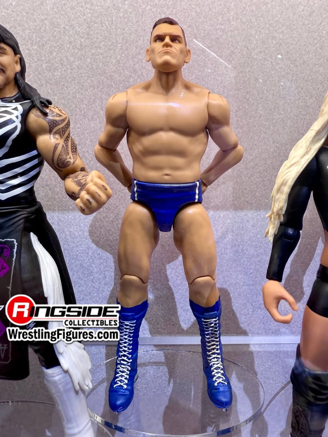 Mattel WWE Actionfigur, Serie #145 Gunther 15,2 cm großes Sammlerstück mit 10 Gelenkpunkten & lebensechtem Look Mattel WWE Actionfigur, Serie #145 Gunther 15,2 cm großes Sammlerstück mit 10 Gelenkpunkten & lebensechtem Look