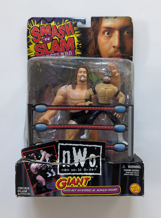 1999 WCW Toy Biz Smash 'N' Slam Giant [With Rey Mysterio]