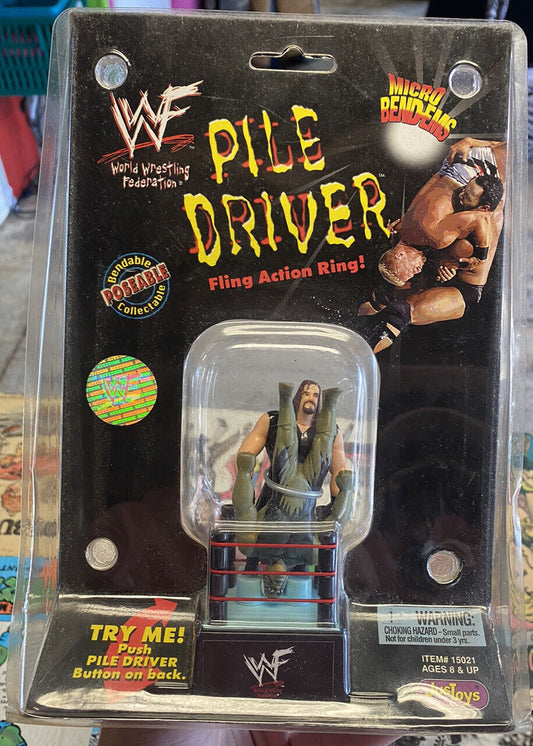 1999 WWF Just Toys Micro Bend-Ems Pile Driver Fling Action Ring Undertaker & Goldust