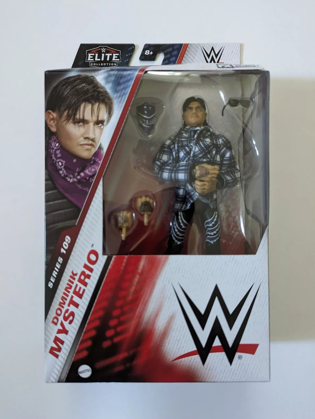 Mattel WWE Ultimative Edition Action Figure e accessori, 15,2 cm, set da collezione Dominik Mysterio, teste e mani intercambiabili, 30 punti di articolazione