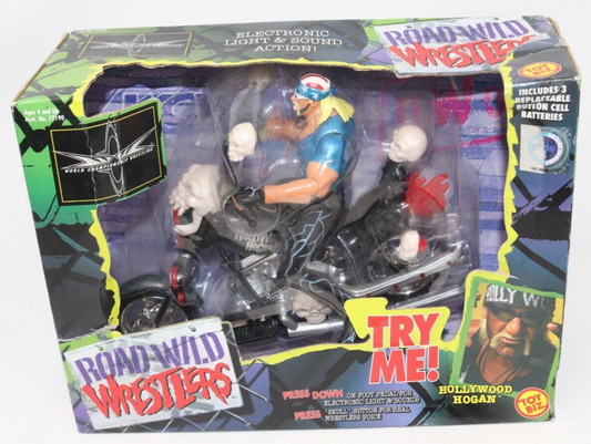 1999 WCW Toy Biz Road Wild Wrestlers Hollywood Hogan