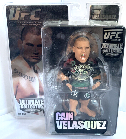 2010 Round 5 UFC Ultimate Collector Series 4 Cain Velasquez Limited Edition