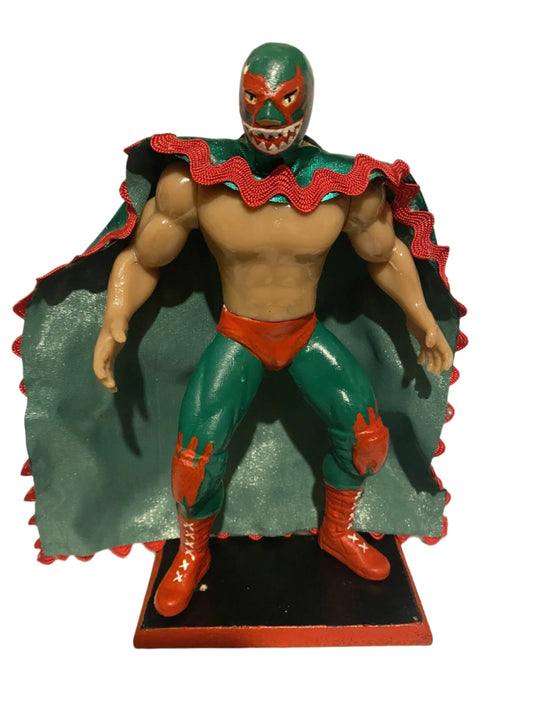 7" Articulated Bootleg/Knockoff Mil Mascaras Mexican Arena Figure [With Shark Mask]