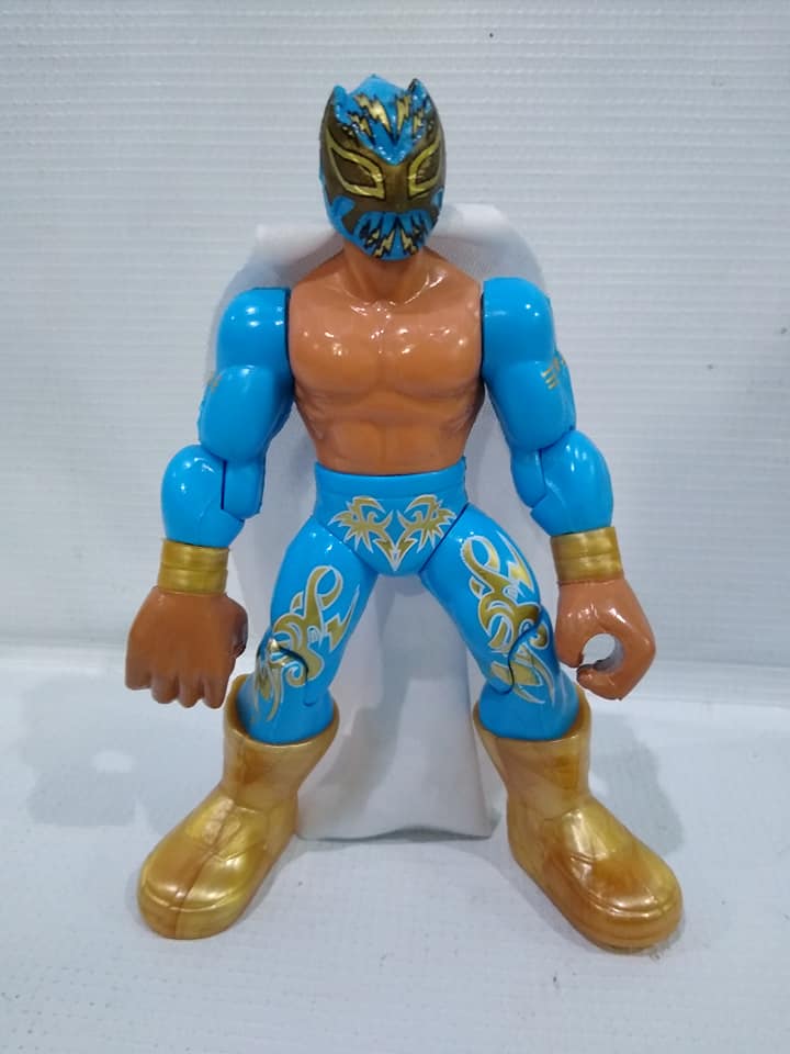 Mexican wrestling shop figures