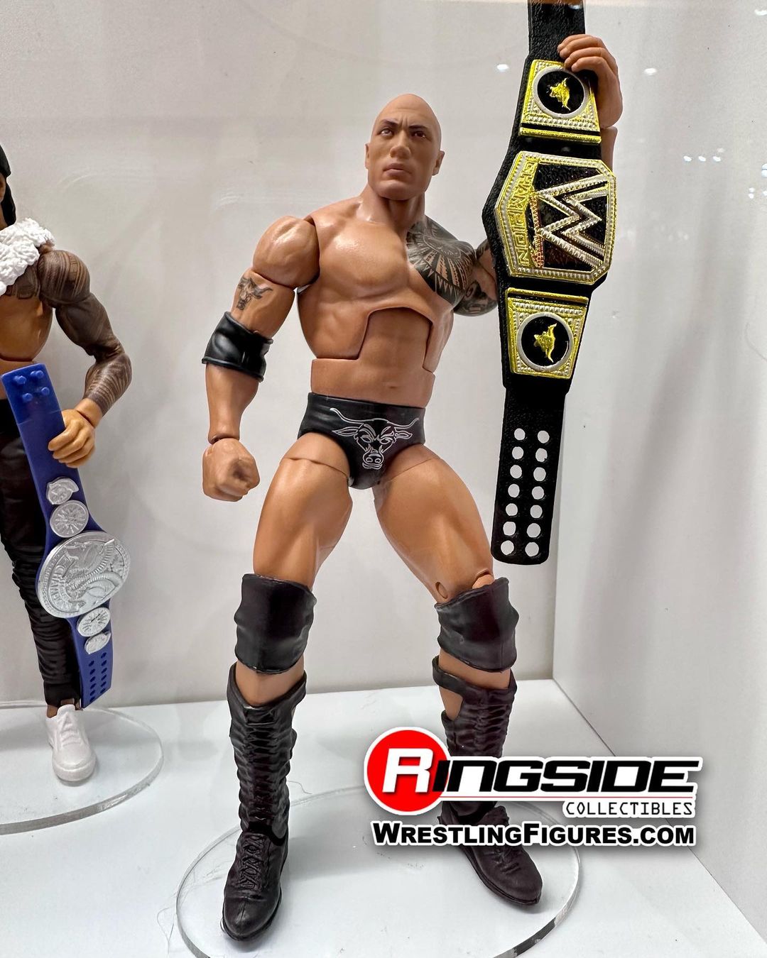 WWE Action Figure The Rock with Ringside Battle Accessories