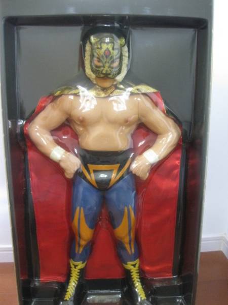 CharaPro Super Big Figure Legend First Tiger Mask – Wrestling