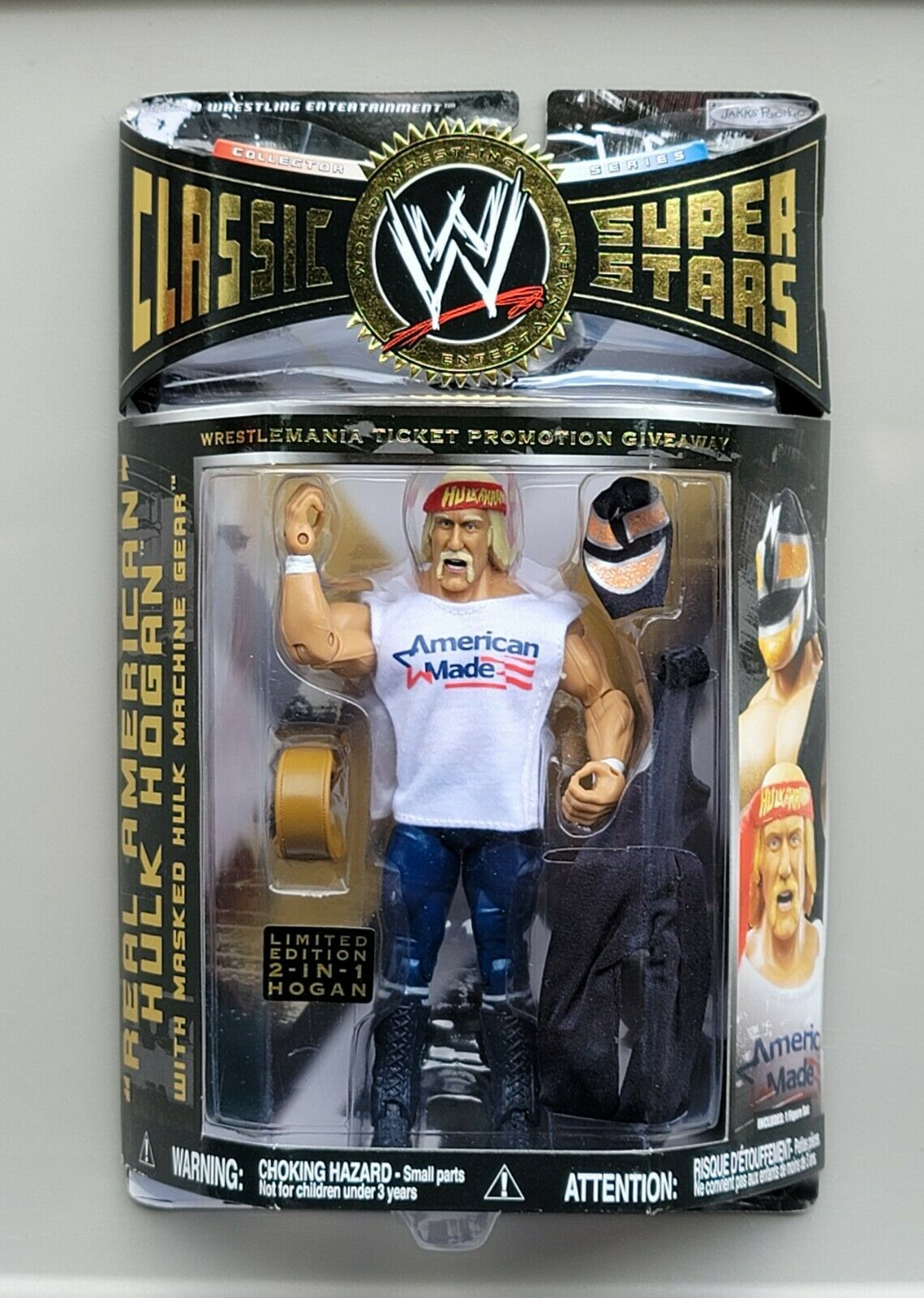 2006 WWE Jakks Pacific Classic Superstars "Real American" Hulk Hogan with Masked Hulk Machine Gear [Exclusive]