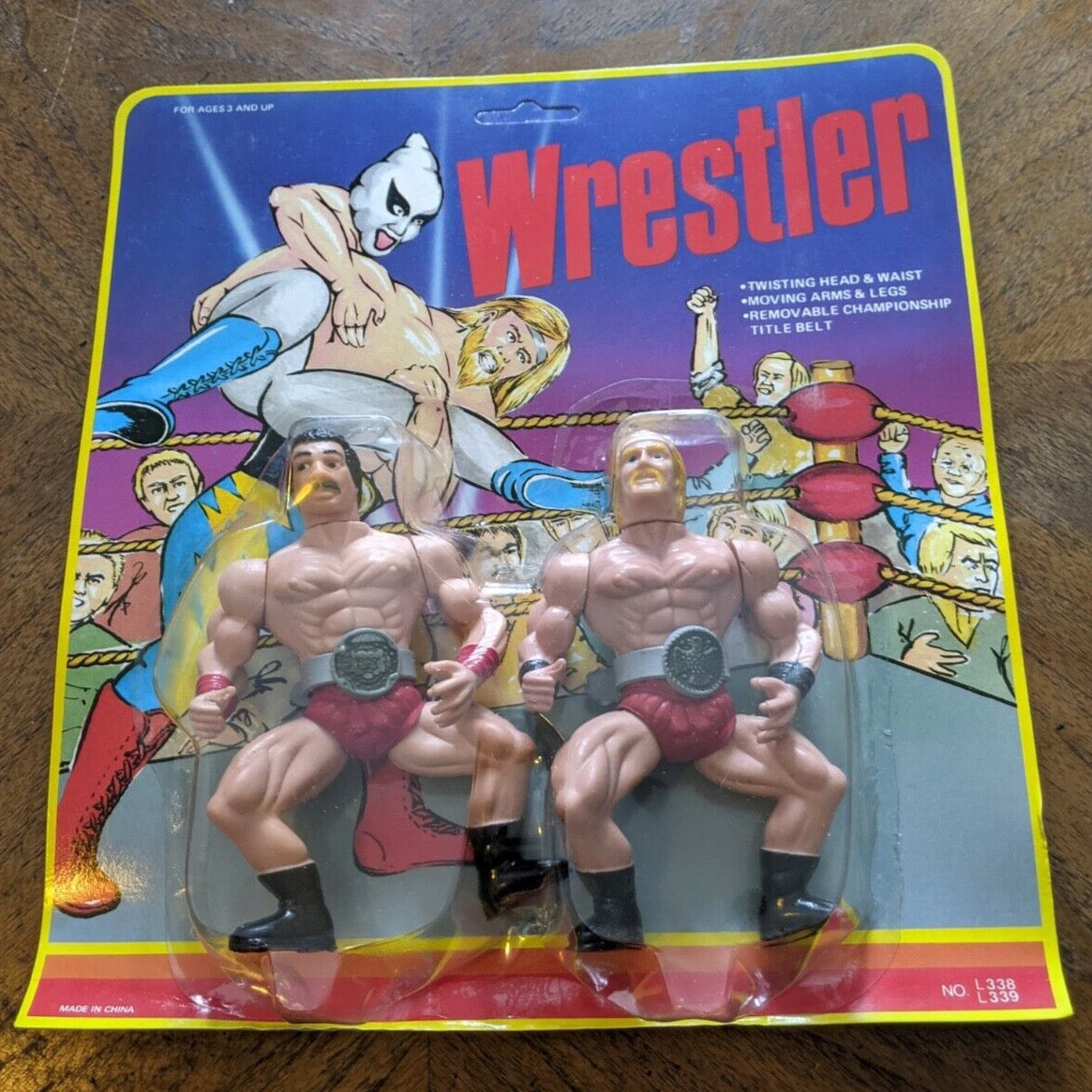 Wrestler Bootleg/Knockoff 2-Pack: 338/7 & 339/11 [Hulk Hogan]